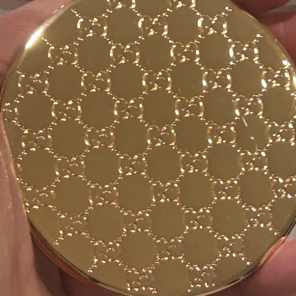 Gucci Gold Compact Mirror GWP - NIB - Picture 4 of 7